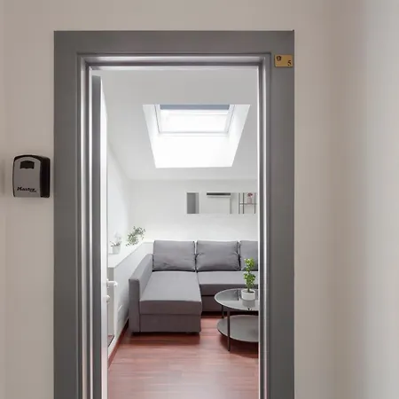 1 Bedroom & 1 Living Apt - Duomo 5 Apartamento *